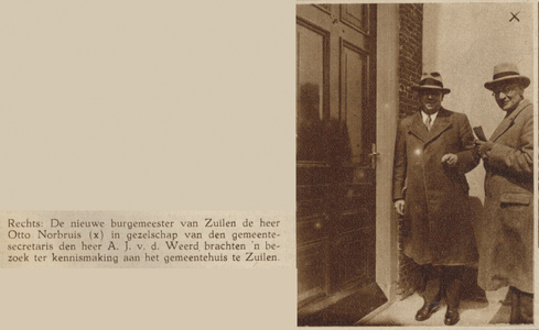 874389 Afbeelding van de nieuwe burgemeester van Zuilen, Otto Norbruis (rechts), die in gezelschap van de ...